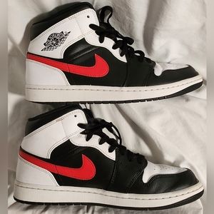Nike Air Jordan 1 Mid Chile Red mens 10.5